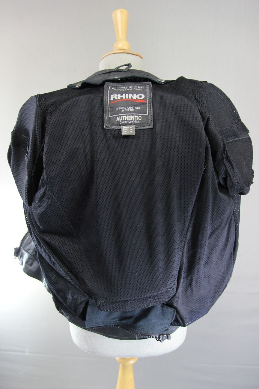 BRITISH DESIGNED RHINO BLACK COWHIDE LEATHER BIKER JACKET + PROTECTORS: SIZE 14