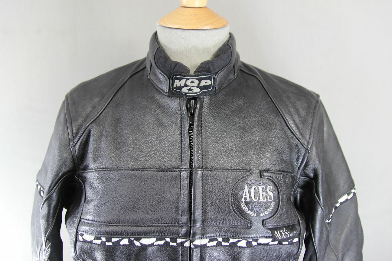 SUPERB MQP 'ACES OF THE TRACK' BLACK LEATHER BIKER JACKET 36 INCH/SIZE 12