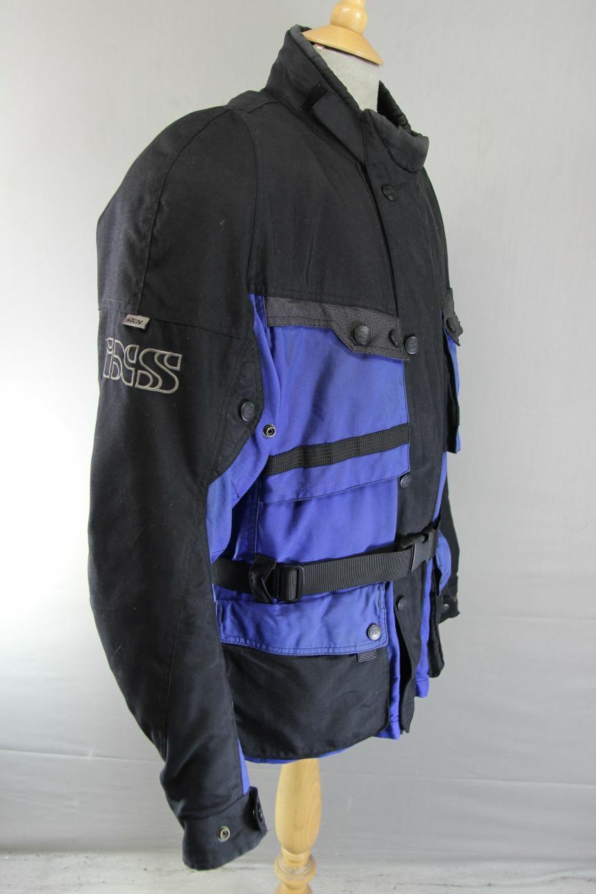 IXS BLACK & BLUE TEXTILE BIKER JACKET WITH CE ARMOUR & THERMAL LINING 46 INCH/XL