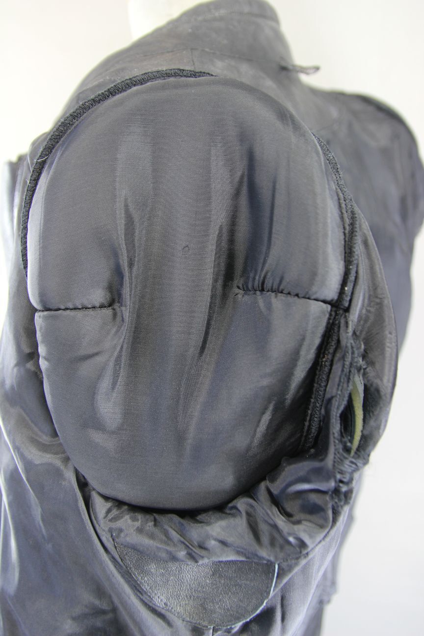 FRANK THOMAS BLACK LEATHER BIKER JACKET WITH ARMASPORT PLUS CE ARMOUR 38-40 INCH