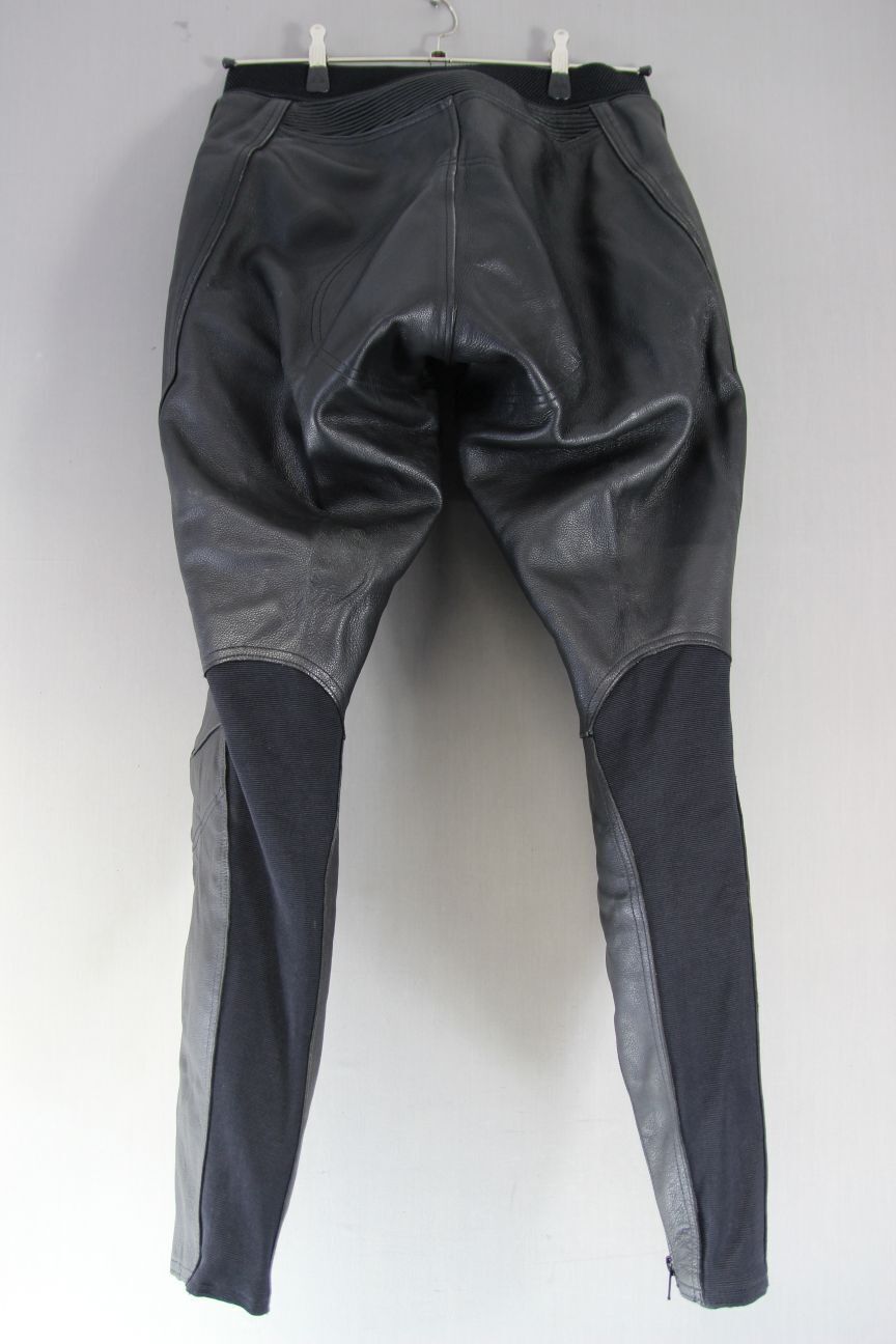 HEIN GERICKE BLACK LEATHER BIKER TROUSERS + CE ARMOUR SIZE 16: WAIST 32"/LEG 31"
