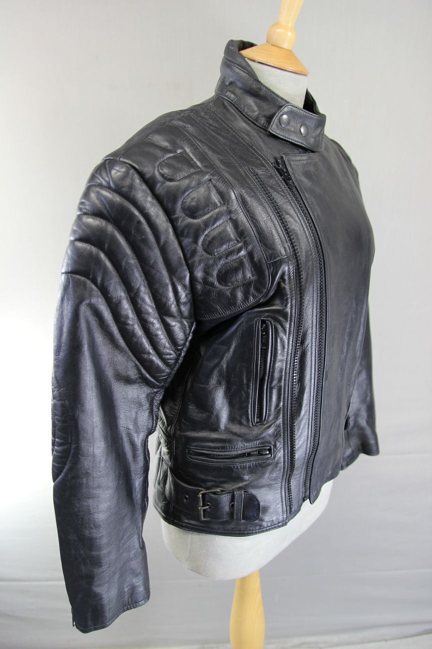 BLACK LEATHER BIKER JACKET WITH ELBOW PROTECTORS & THERMAL LINING 36 INCH
