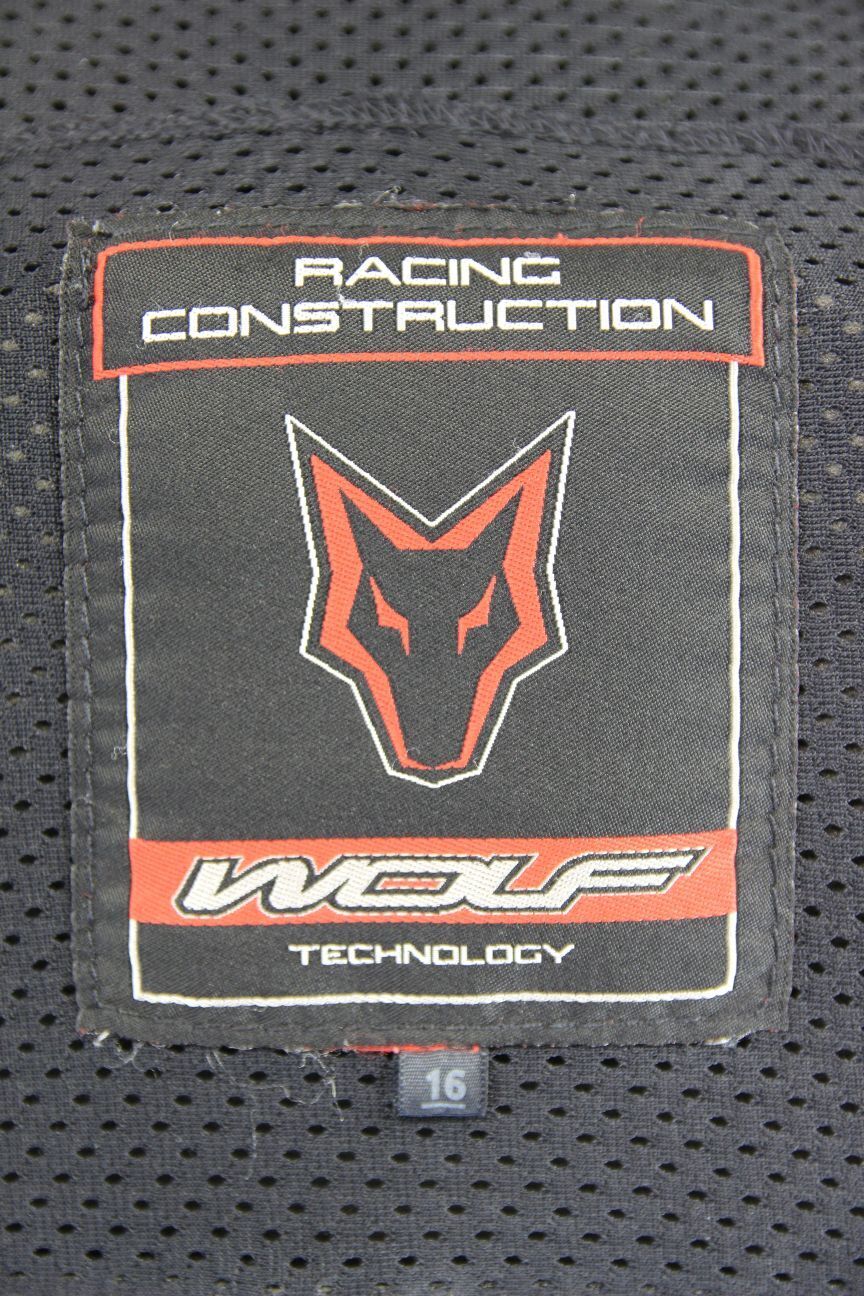 WOLF RACING CONSTRUCTION BLACK LEATHER BIKER JACKET WITH CE ARMOUR: SIZE 16