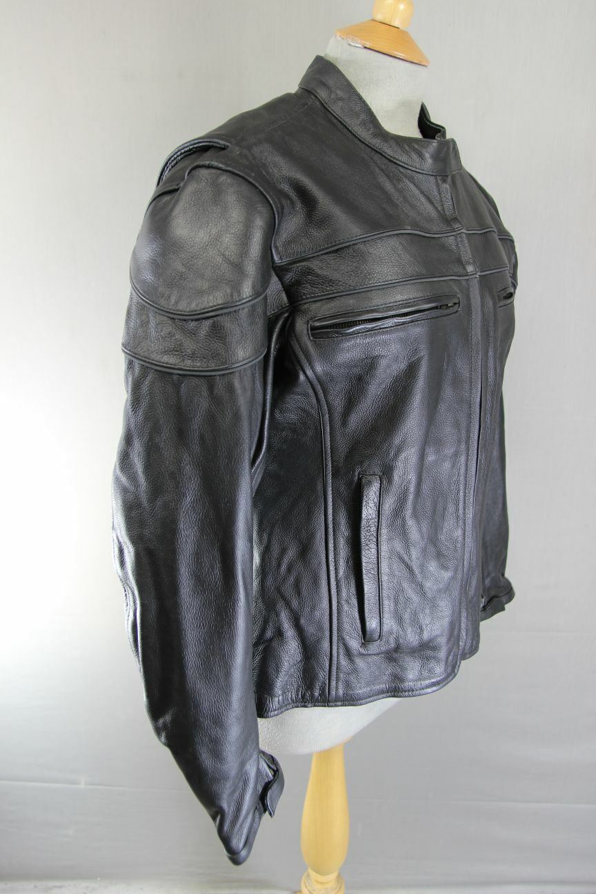BIKER'S GEAR BLACK LEATHER JACKET WITH CE ARMOUR & THERMAL LINING: SIZE 16
