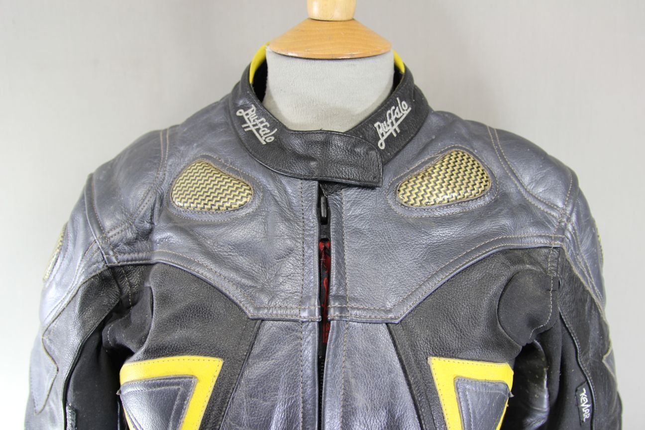 BUFFALO SILVER/BLACK/YELLOW LEATHER BIKER JKT + CE ARMOUR/THERMAL LINING SIZE 12
