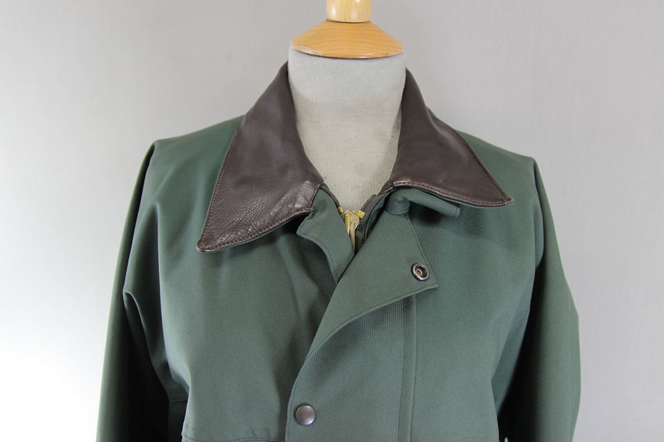 MASCOT 'TAMAR' BRITISH MADE LEATHER TRIMMED GREEN WATERPROOF COAT LARGE/44 INCH