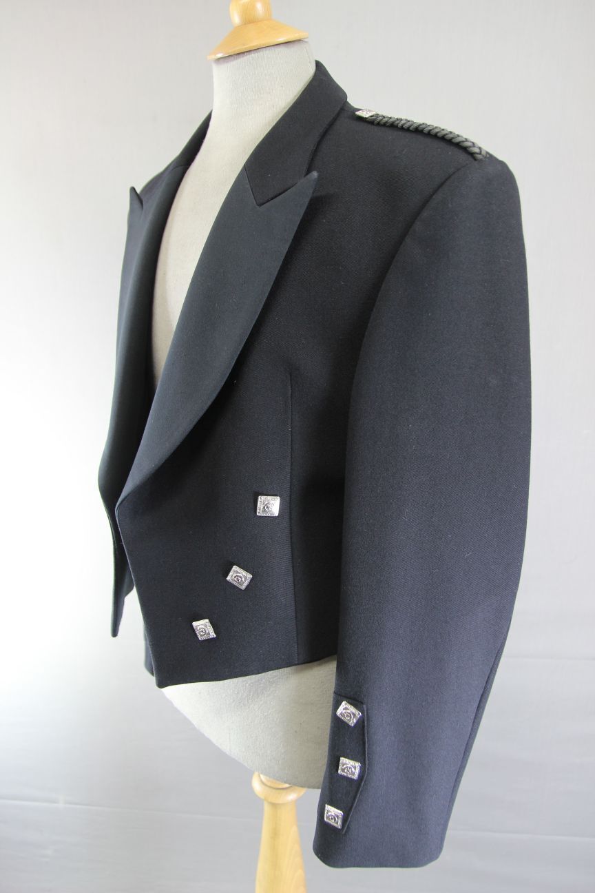 EX HIRE SCOTTISH CEREMONIAL PURE WOOL BLACK PRINCE CHARLIE JACKET 32IN (X SHORT)