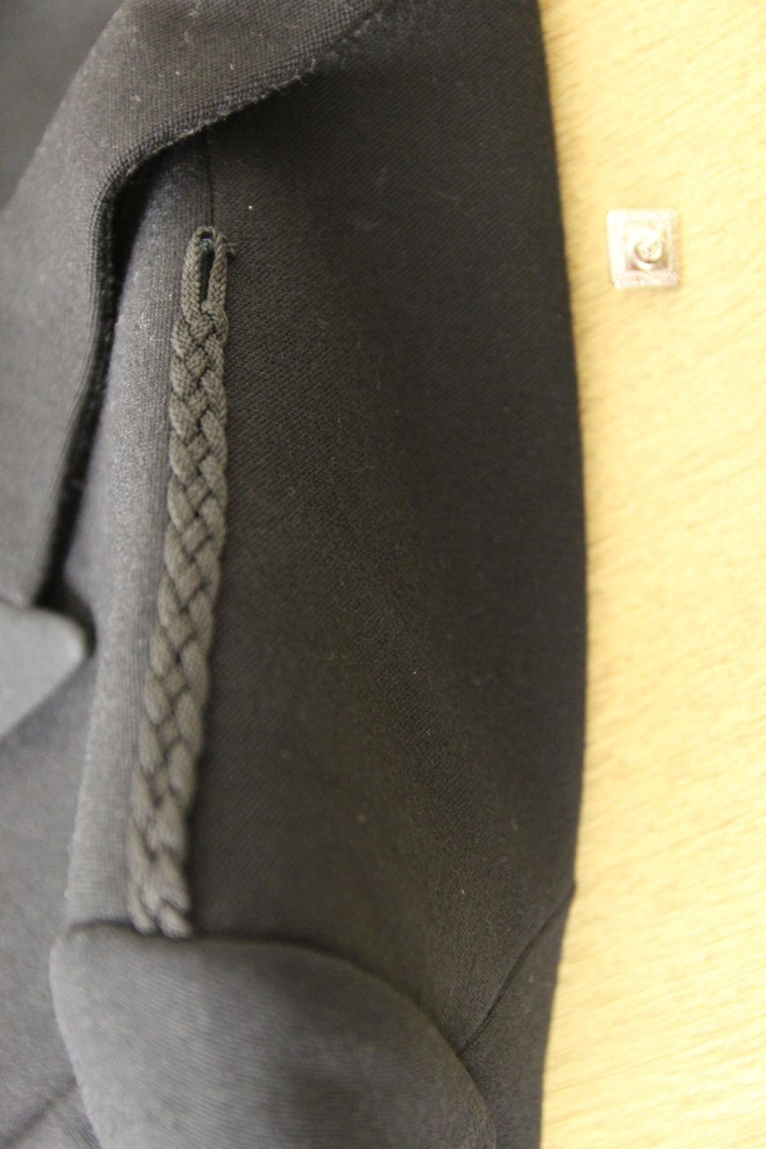 EX HIRE SCOTTISH CEREMONIAL PURE WOOL BLACK PRINCE CHARLIE JACKET 32IN (X SHORT)