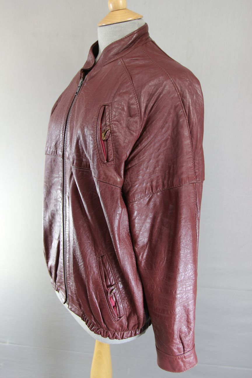 VINTAGE 1970'S BRITISH MADE C&A RED/BROWN CLASSIC LEATHER JACKET: SIZE 16/40 IN