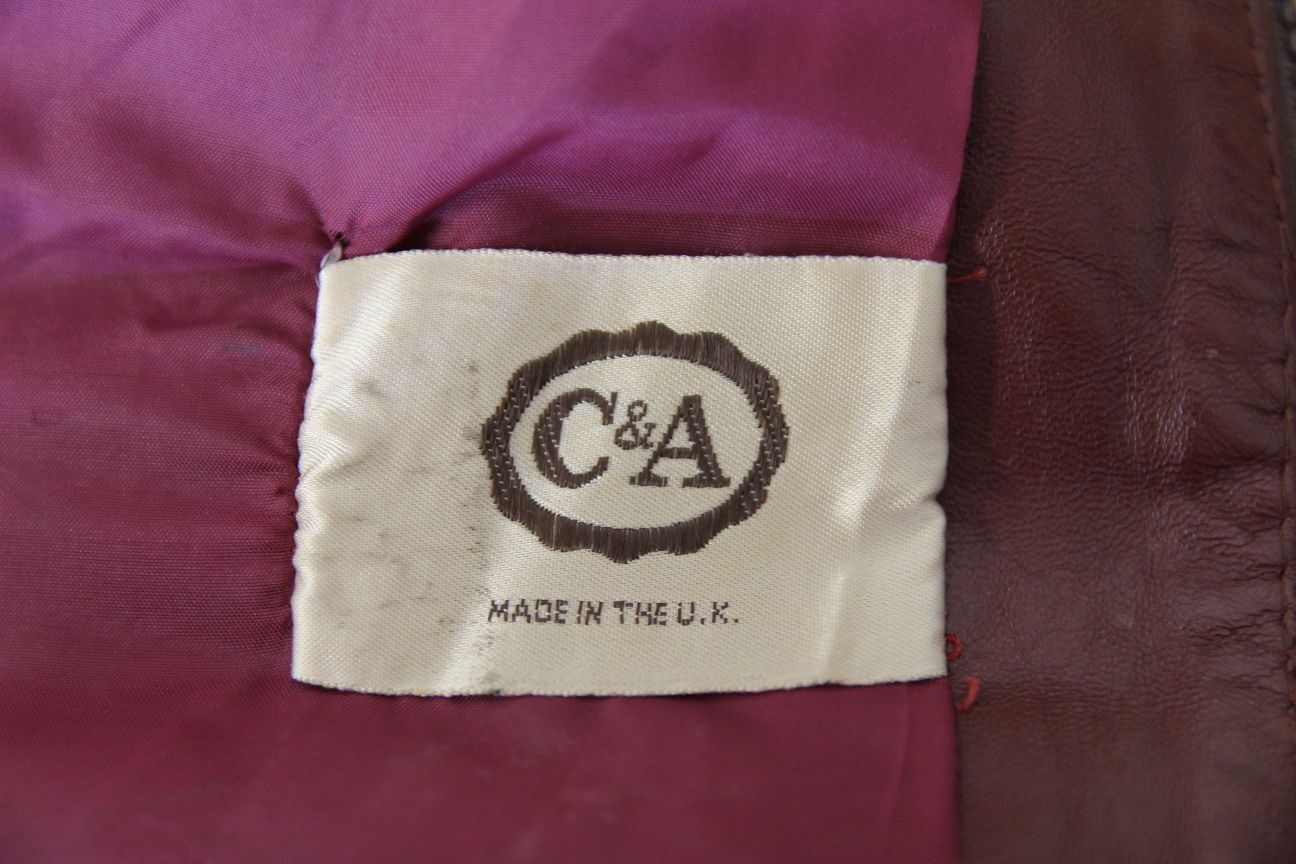 VINTAGE 1970'S BRITISH MADE C&A RED/BROWN CLASSIC LEATHER JACKET: SIZE 16/40 IN