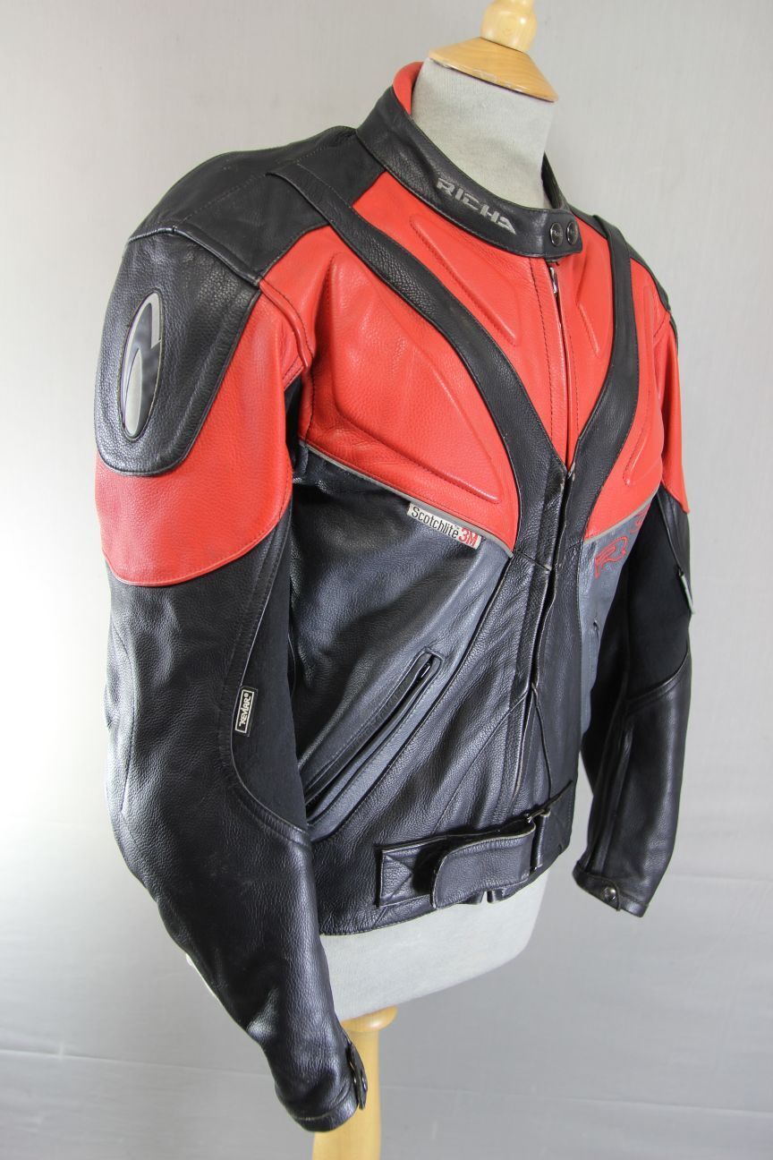 RICHA BLACK, RED & SILVER LEATHER BIKER JACKET WITH REMOVABLE CE ARMOUR: SIZE 14