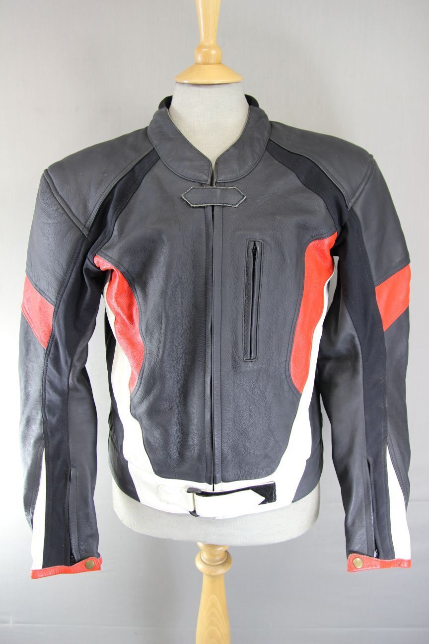 PLAYWELL BLACK, RED & WHITE LEATHER BIKER JACKET WITH REMOVABLE CE ARMOUR 40 IN