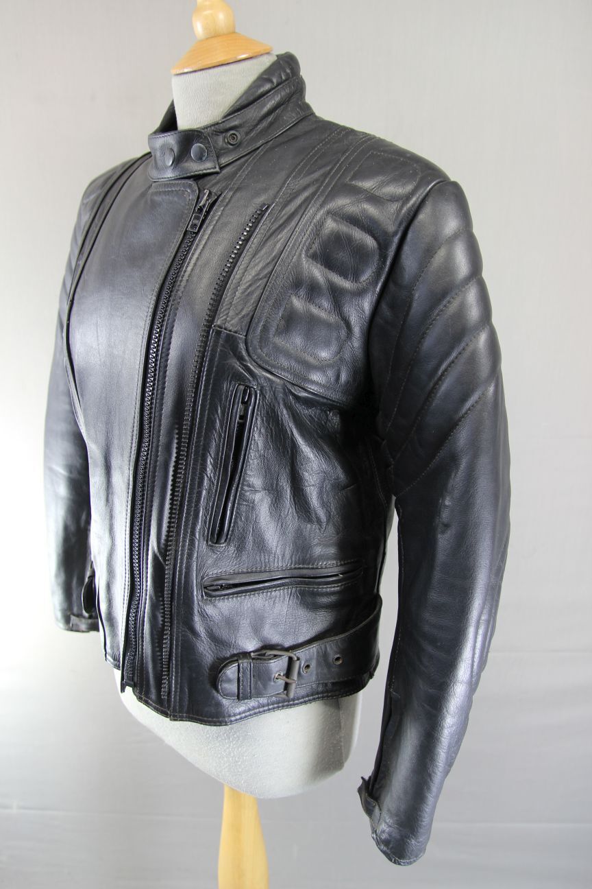 BUFFALO BLACK LEATHER BIKER JACKET WITH BACK PROTECTOR 34-36 INCH CHEST/SIZE 12