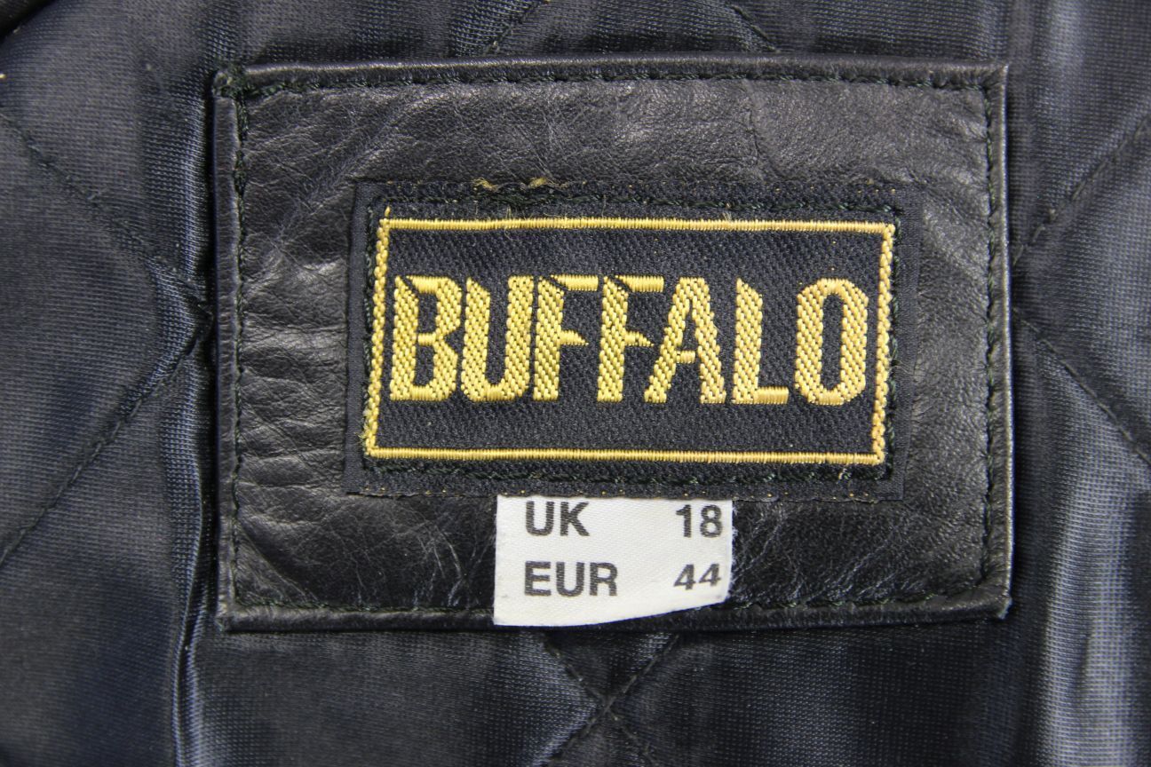 BUFFALO BLACK LEATHER BIKER JACKET WITH BACK PROTECTOR 34-36 INCH CHEST/SIZE 12