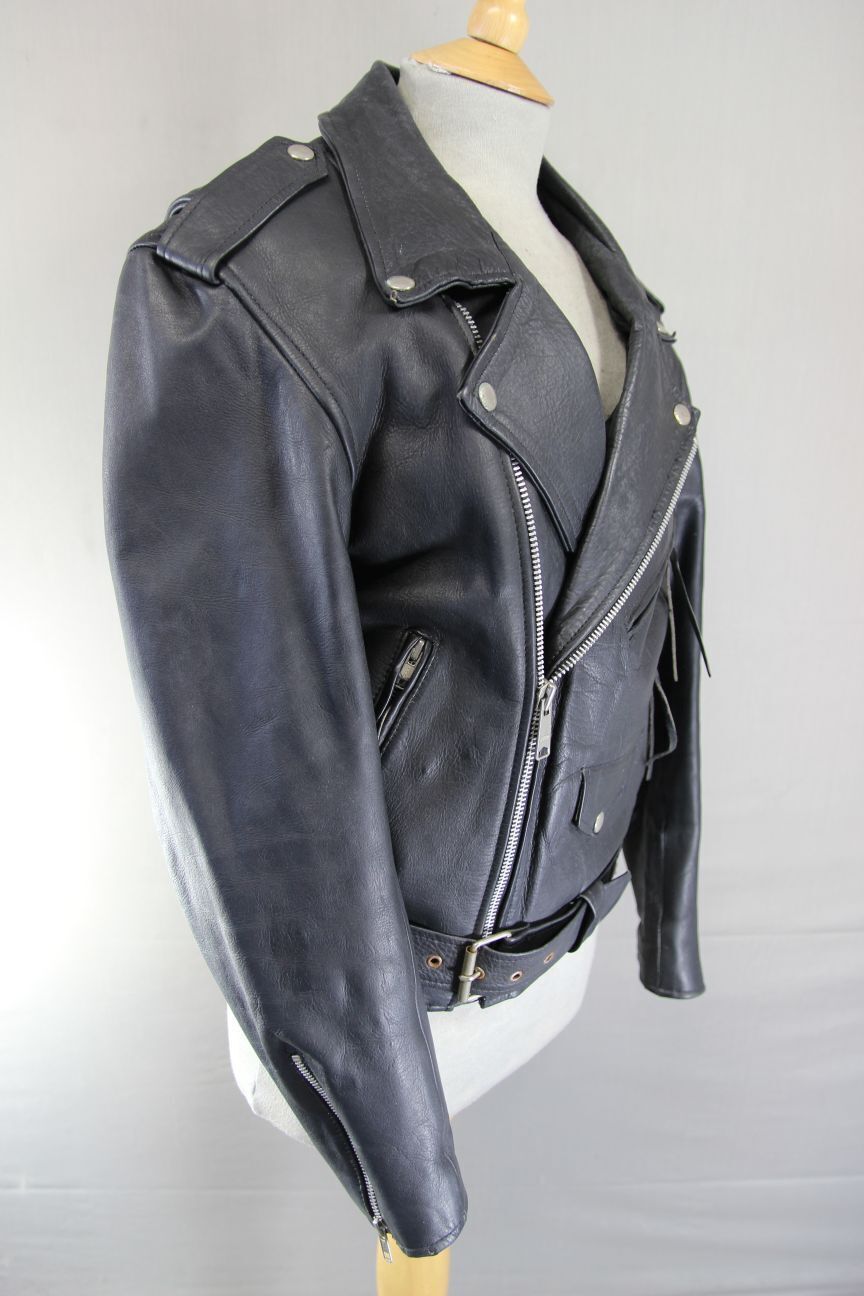 VNTG 70s ORTOV OF LONDON BRITISH MADE PUNK ROCK BLACK LEATHER BIKER JACKET 36 IN