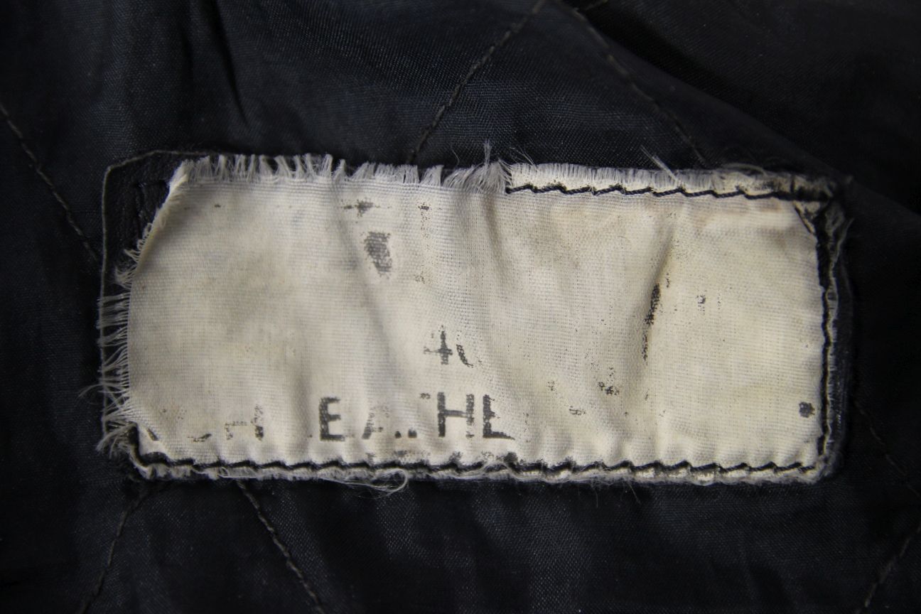 VNTG 70s ORTOV OF LONDON BRITISH MADE PUNK ROCK BLACK LEATHER BIKER JACKET 36 IN