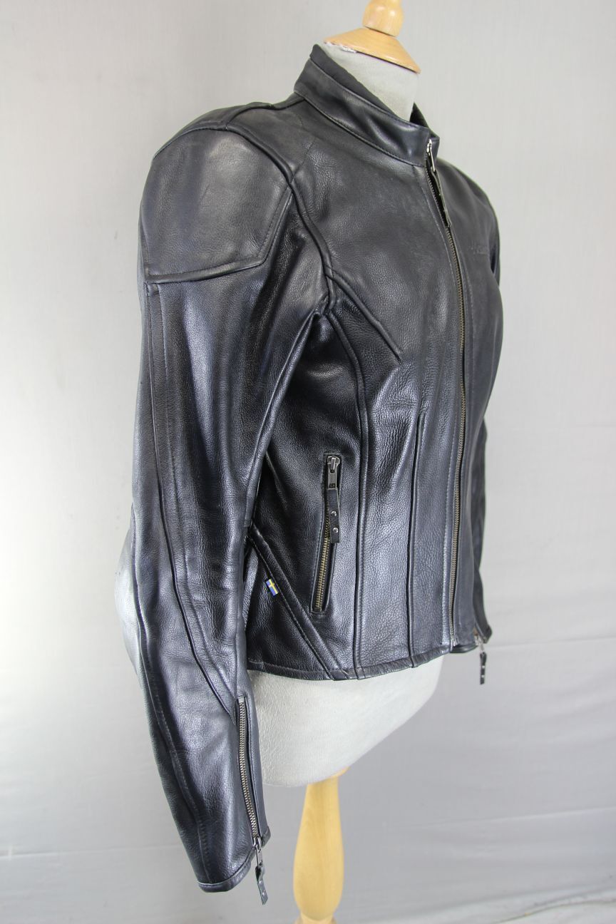 HALVARSSONS LADIES BLACK LEATHER BIKER JACKET WITH CE ARMOUR SIZE 10-12/MEDIUM
