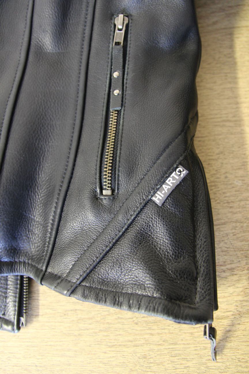 HALVARSSONS LADIES BLACK LEATHER BIKER JACKET WITH CE ARMOUR SIZE 10-12/MEDIUM
