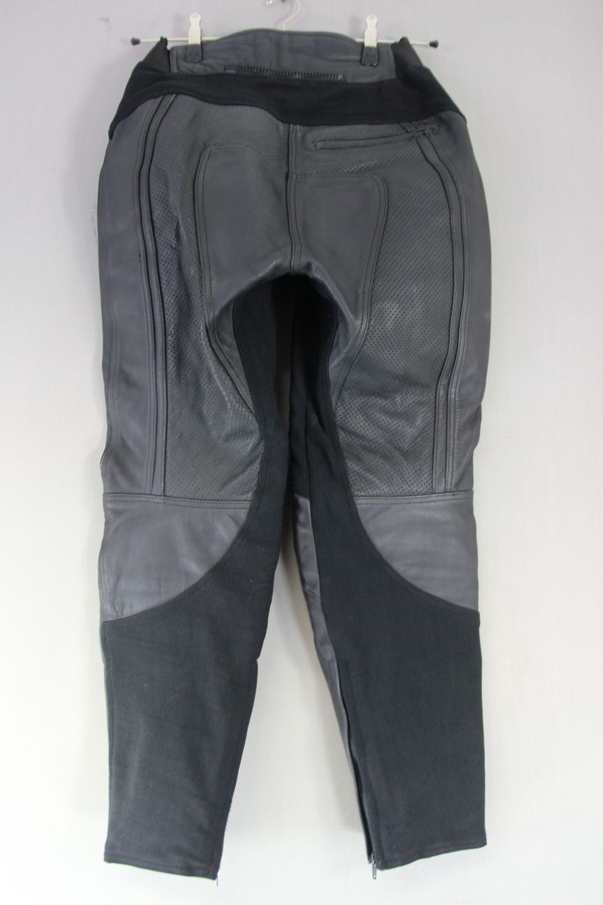 FRANK THOMAS BLACK LEATHER BIKER TROUSERS SIZE 12: WAIST 28 IN/INSIDE LEG 29 IN