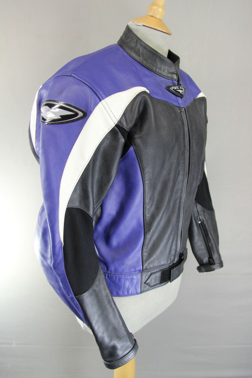 BLACK, BLUE & WHITE PREXPORT LEATHER BIKER JACKET WITH REMOVABLE CE ARMOUR 38 IN