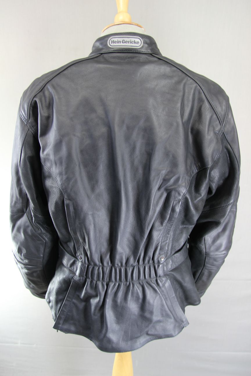 HEIN GERICKE BLACK LEATHER BIKER JACKET WITH CE ARMOUR & THERMAL LINING: SIZE 16