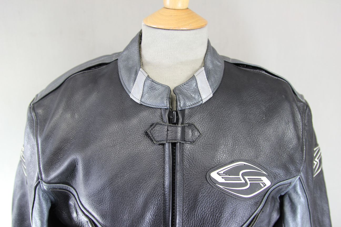 SRS BLACK, SILVER & GREY LEATHER BIKER JACKET WITH REMOVABLE PROTECTORS 38-40"/M