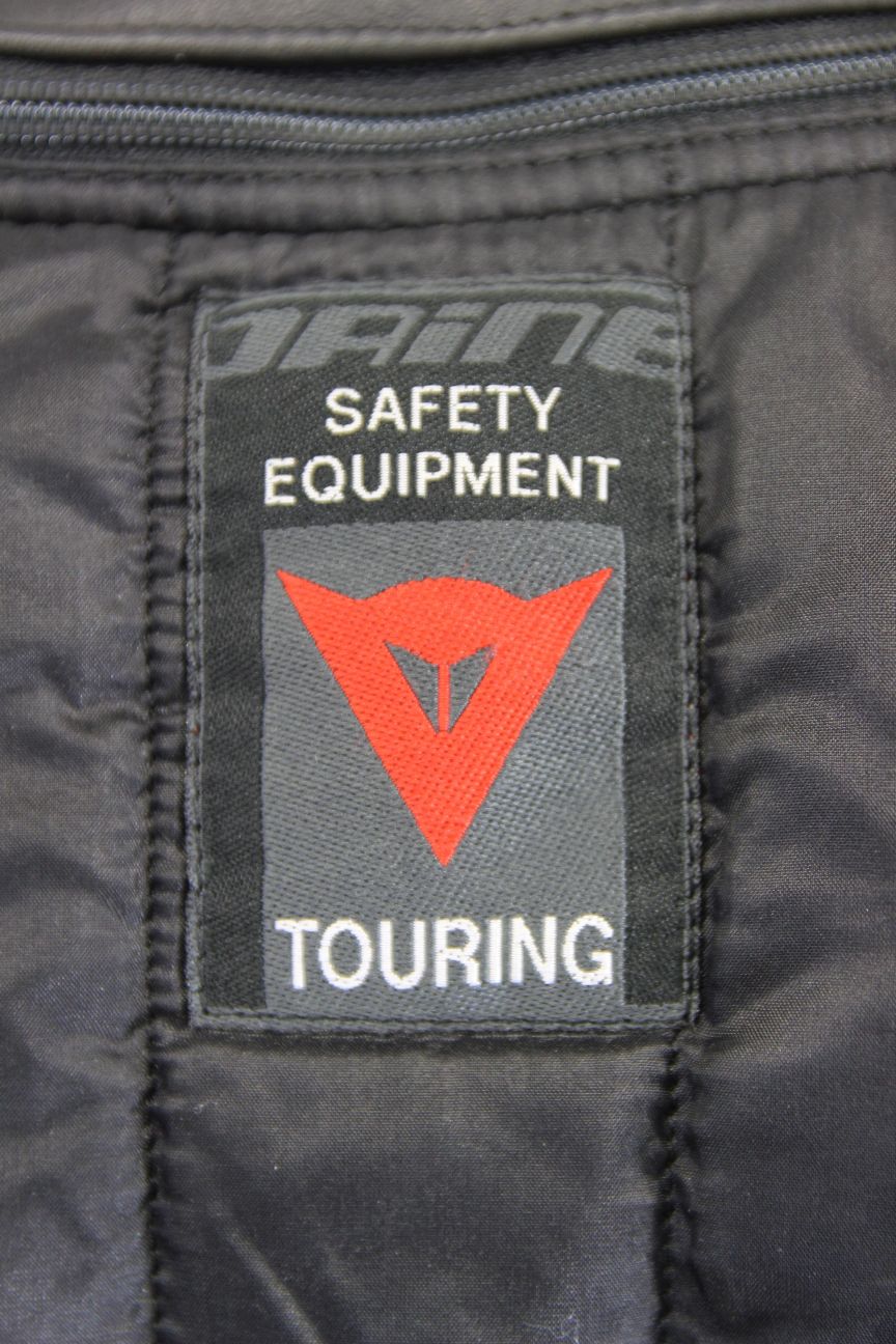 DAINESE BLACK & SILVER LEATHER BIKER JACKET WITH CE ARMOUR & THERMAL LINING 36IN