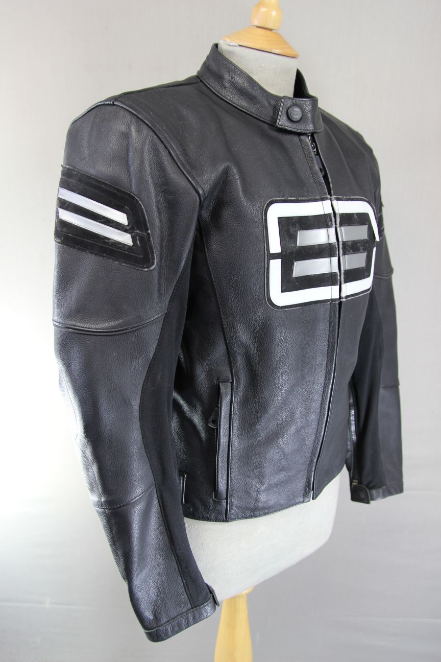 SWIFT BLACK LEATHER BIKER JACKET WITH CE ARMOUR & THERMAL LINING: 34 IN/X SMALL