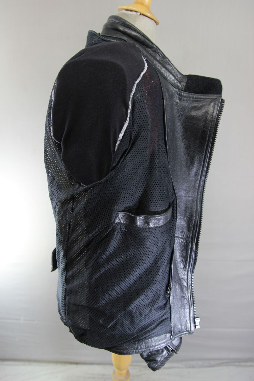 DANNISPORT BLACK LEATHER BIKER JACKET + SHOULDER & ELBOW T-PRO CE ARMOUR 44-46IN