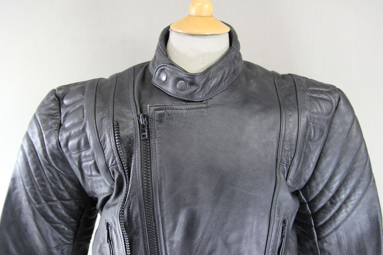 CLASSIC BLACK LEATHER BIKER JACKET WITH DETACHABLE THERMAL LINING 40-42 INCH