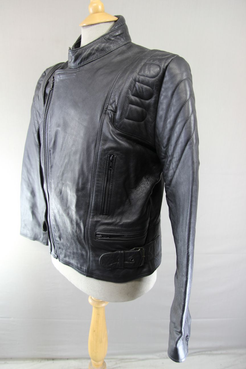 CLASSIC BLACK LEATHER BIKER JACKET WITH DETACHABLE THERMAL LINING 40-42 INCH