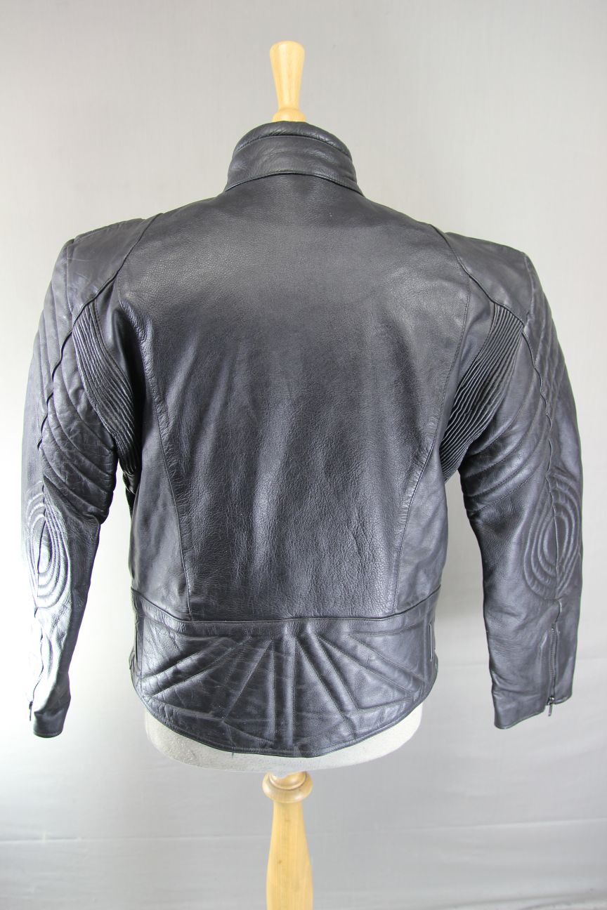 CLASSIC BLACK LEATHER BIKER JACKET WITH DETACHABLE THERMAL LINING 40-42 INCH