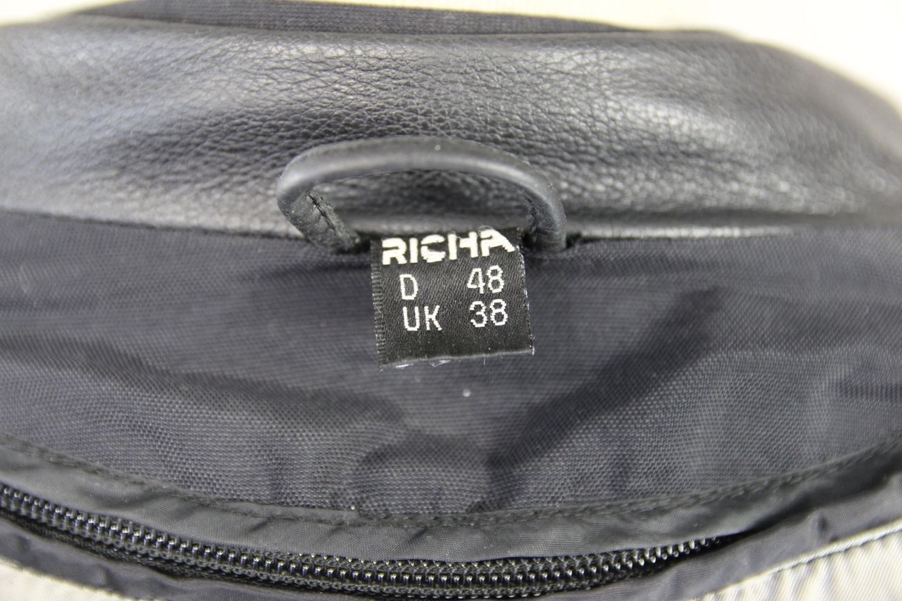 RICHA AVS EVO ALL SEASON LEATHER BIKER JACKET WITH CE ARMOUR/THERMAL LINING 38IN