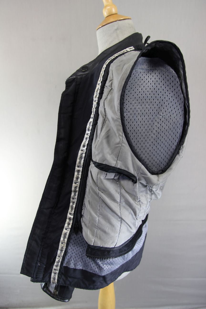 RICHA AVS EVO ALL SEASON LEATHER BIKER JACKET WITH CE ARMOUR/THERMAL LINING 38IN