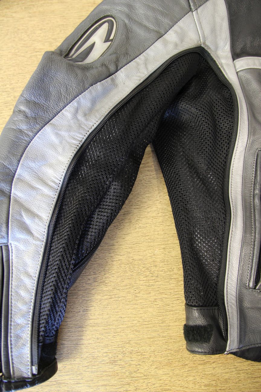 RICHA AVS EVO ALL SEASON LEATHER BIKER JACKET WITH CE ARMOUR/THERMAL LINING 38IN