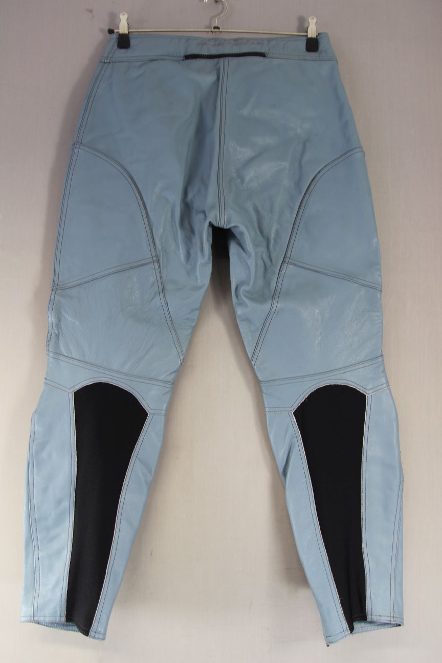 FRANK THOMAS 2 PIECE LIGHT BLUE LEATHER BIKER SUIT WITH CE ARMOUR: SIZE 14-16