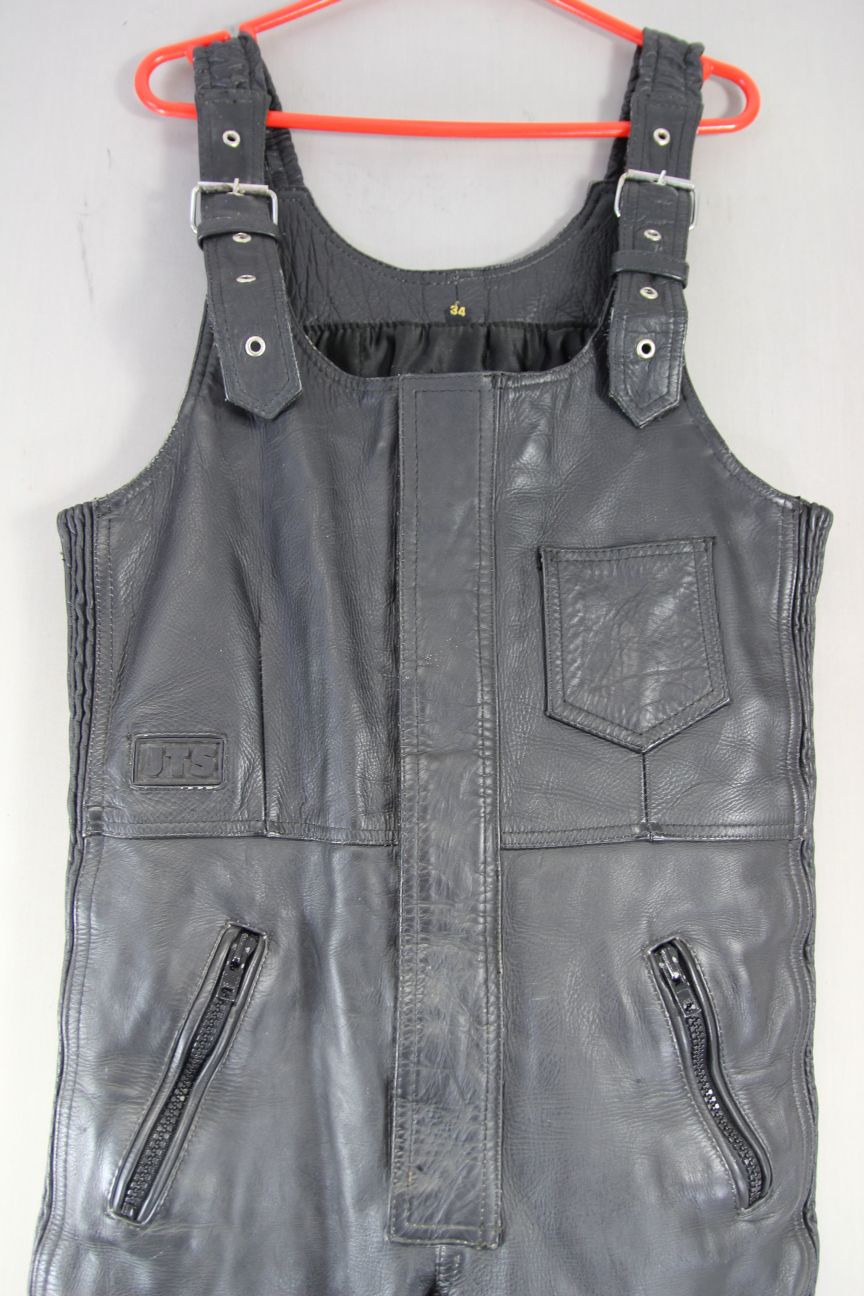 JTS BLACK LEATHER BIKER BIB & BRACE SALOPETTES: WAIST 34 INCH/INSIDE LEG 29 INCH