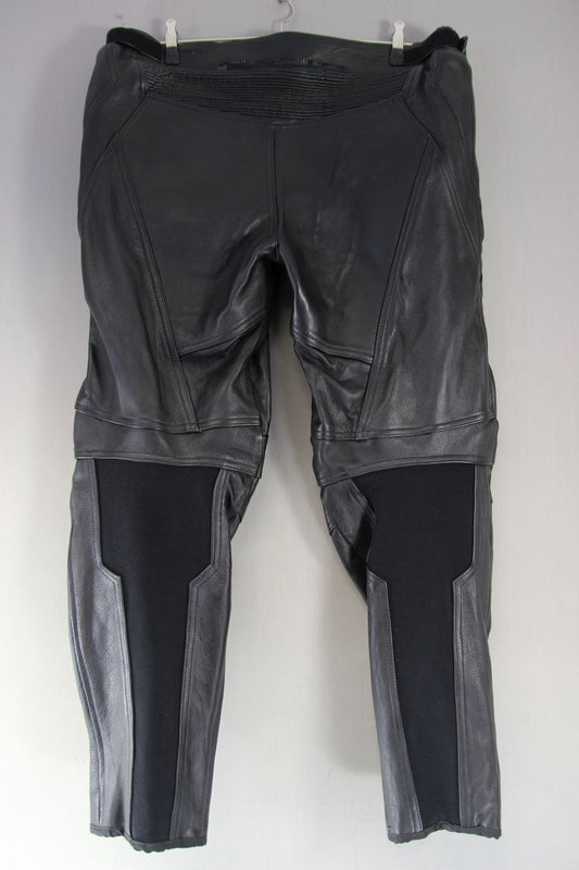 ACESPORT BLACK LEATHER BIKER TROUSERS WITH CE ARMOUR: WAIST 44"/INSIDE LEG 32"