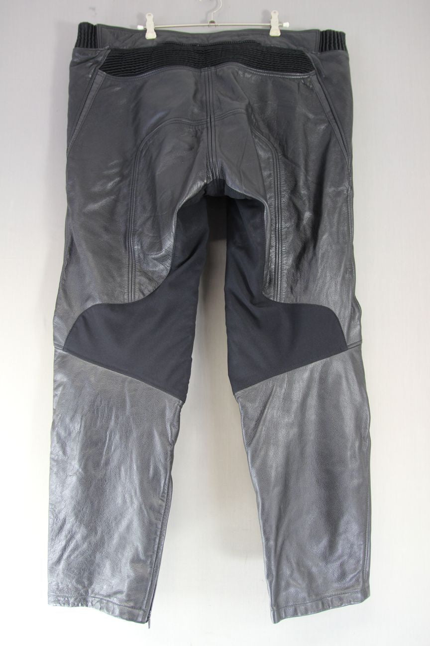RICHA BLACK LEATHER BIKER TROUSERS: WAIST 42 INCHES/INSIDE LEG 32 INCHES