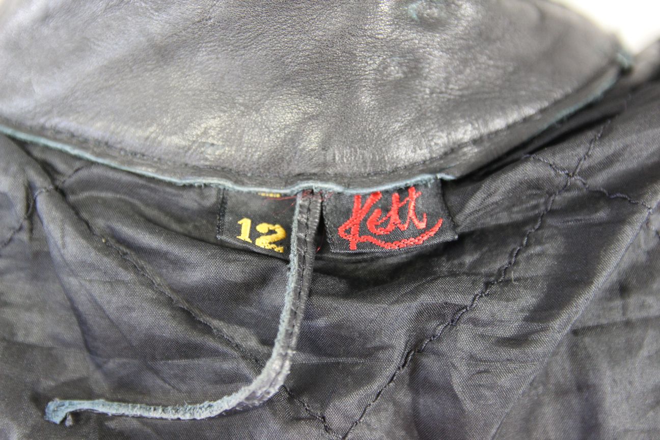 VINTAGE KETT BLACK & RED COWHIDE LEATHER BIKER JACKET: SIZE 12 36 INCH CHEST