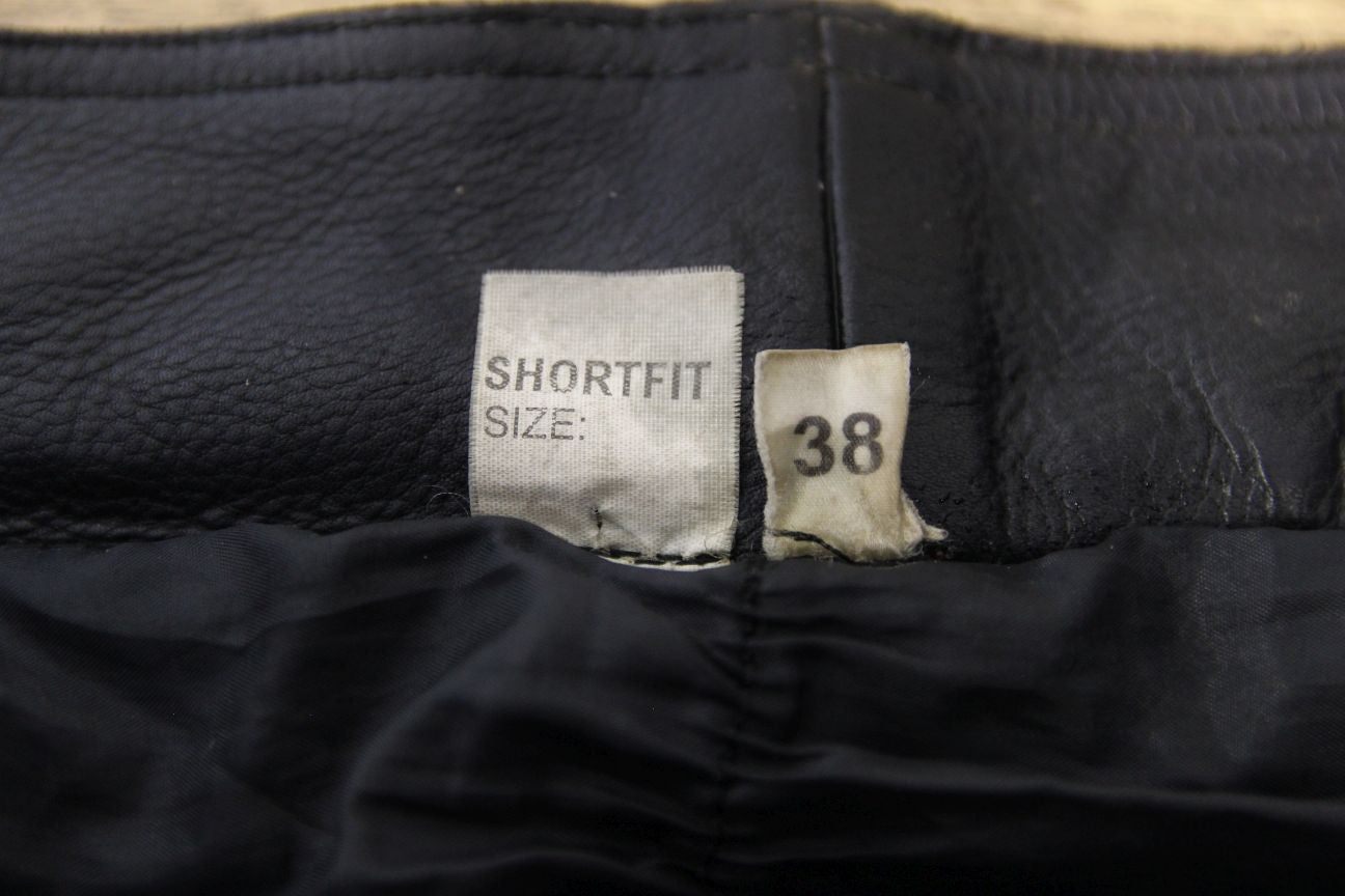 JTS BLACK LEATHER BIKER TROUSERS WAIST 38-40 INCH/INSIDE LEG 28 INCH (SHORT FIT)