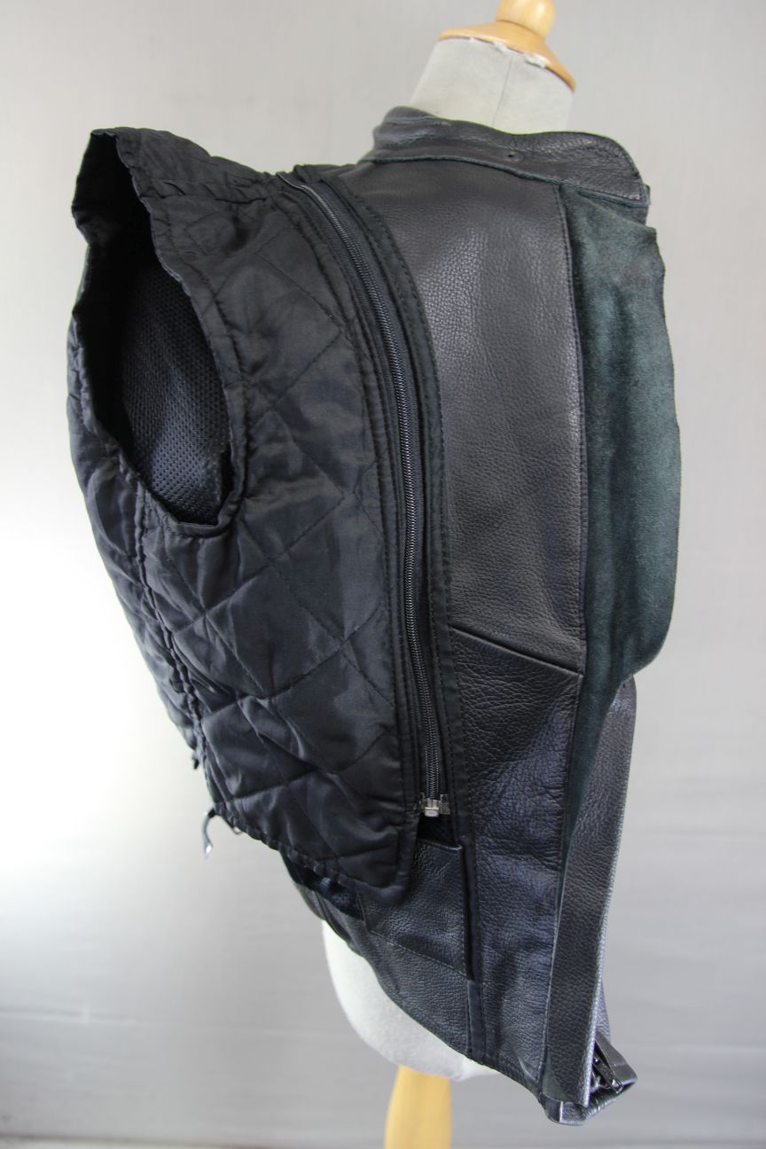 RIOSSI BLACK COWHIDE LEATHER BIKER JACKET WITH PROTECTORS/THERMAL LINING SIZE 10