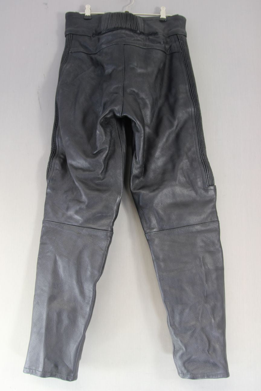 JTS BLACK LEATHER BIKER TROUSERS: WAIST 28 INCH/INSIDE LEG 28 INCH
