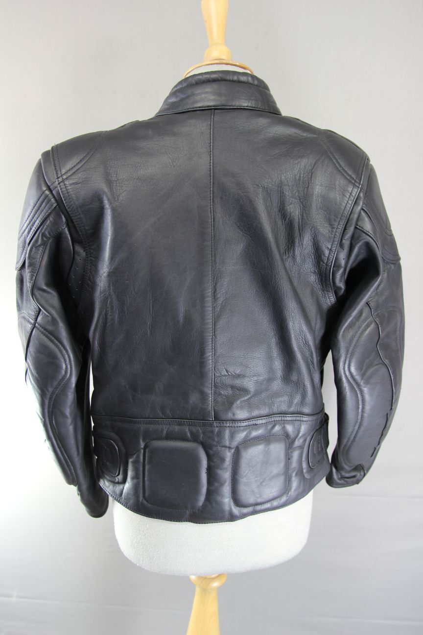 ASHMAN BLACK COWHIDE LEATHER BIKER JACKET WITH THERMAL LINING: SIZE 16
