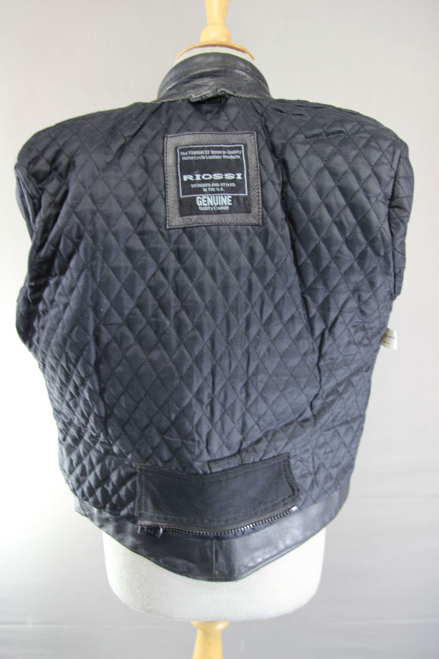 RIOSSI BRITISH DESIGNED & STYLED BLACK COWHIDE LEATHER BIKER JACKET: SIZE 12