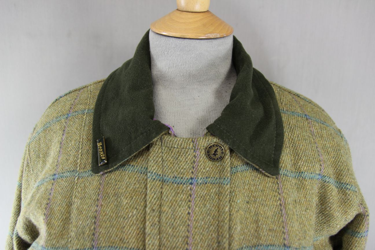 BRONTE ENGLISH MADE COUNTRY SPORTS CHECKED WOOL RICH BLEND TWEED COAT: SIZE 10
