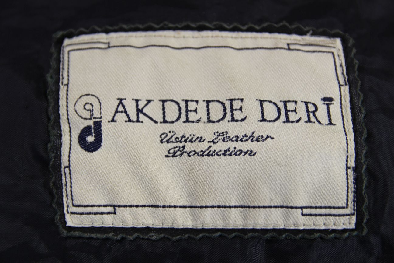 CLASSIC AKDEDE DERI BLACK, RED & WHITE LEATHER BIKER JACKET 38-40 INCH/MEDIUM