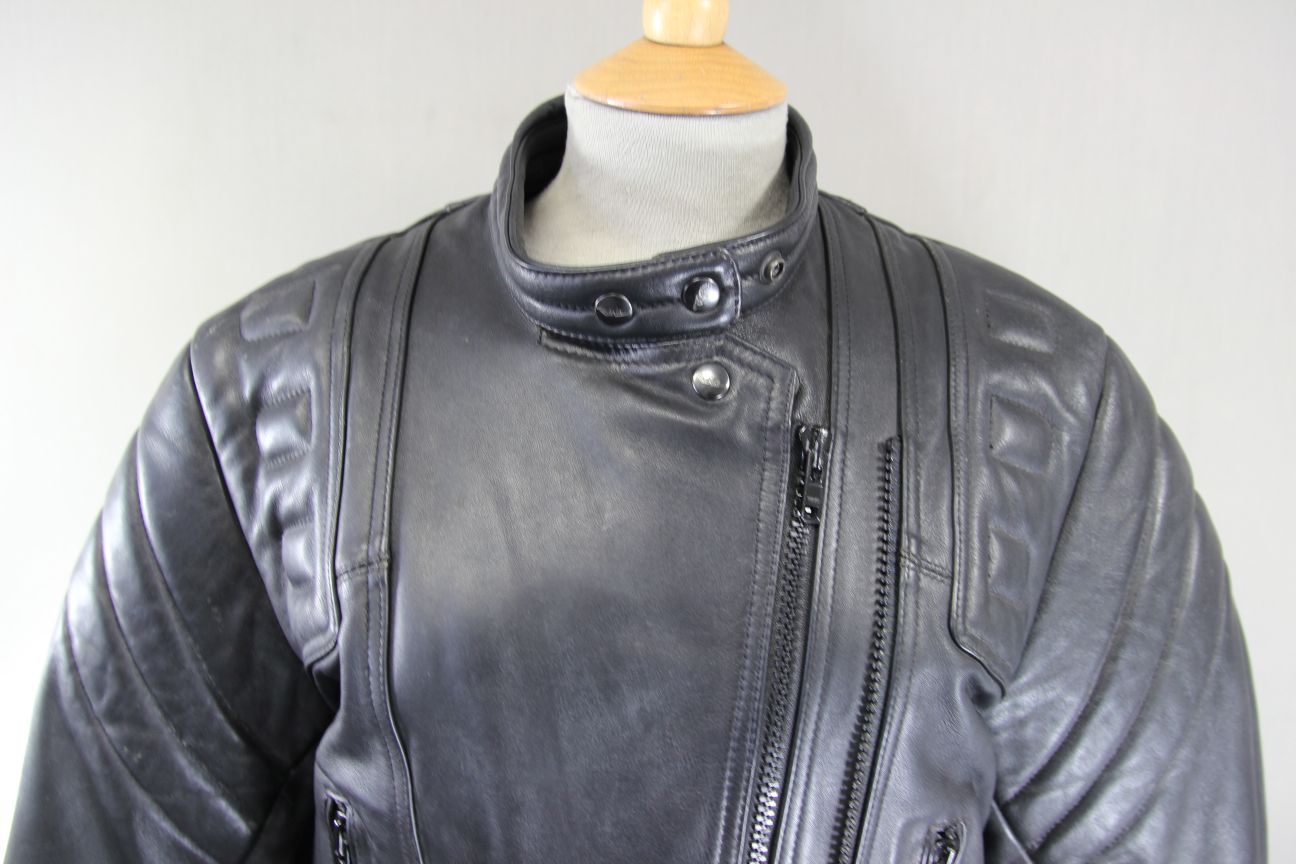 RICHA CLASSIC BLACK LEATHER BIKER JACKET WITH CE BACK PROTECTOR: SIZE 16