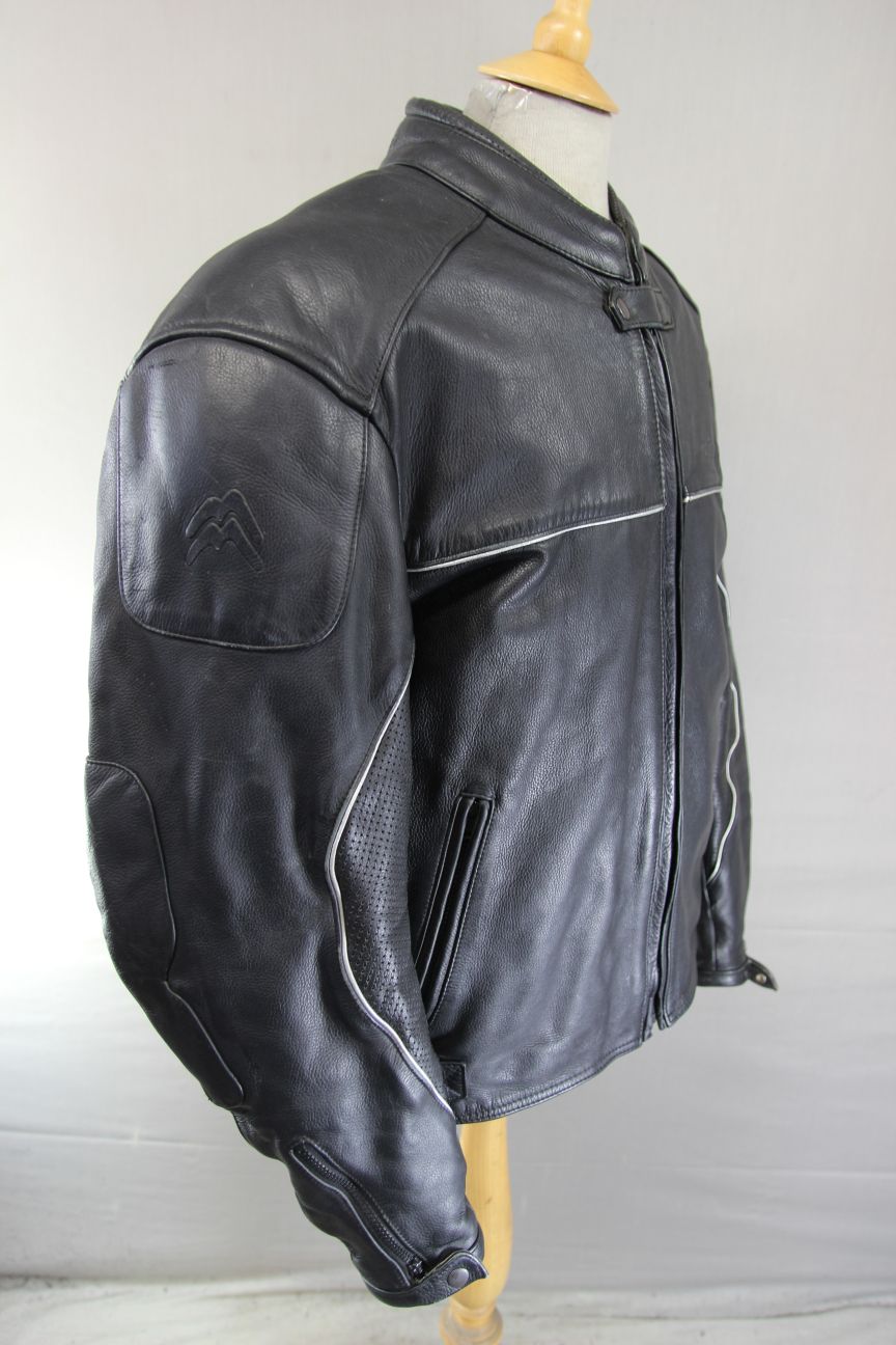 MOTOMOD BLACK LEATHER BIKER JACKET WITH CE ARMOUR & ADDITIONAL LINING 46"