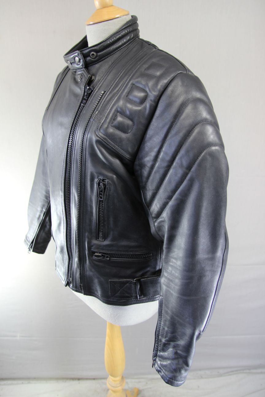 RICHA CLASSIC BLACK LEATHER BIKER JACKET WITH CE BACK PROTECTOR: SIZE 16